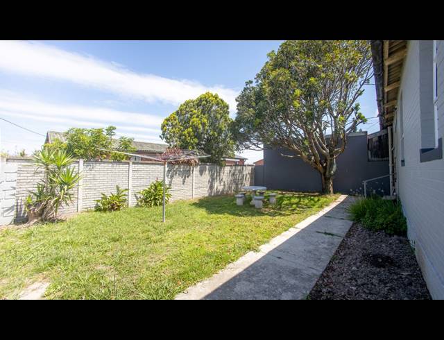 2 BEDROOM HOUSE FOR SALE IN WILLOW PARK
